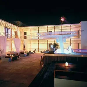 https://deseo-hotel-and-lounge.allrivieramayahotels.com